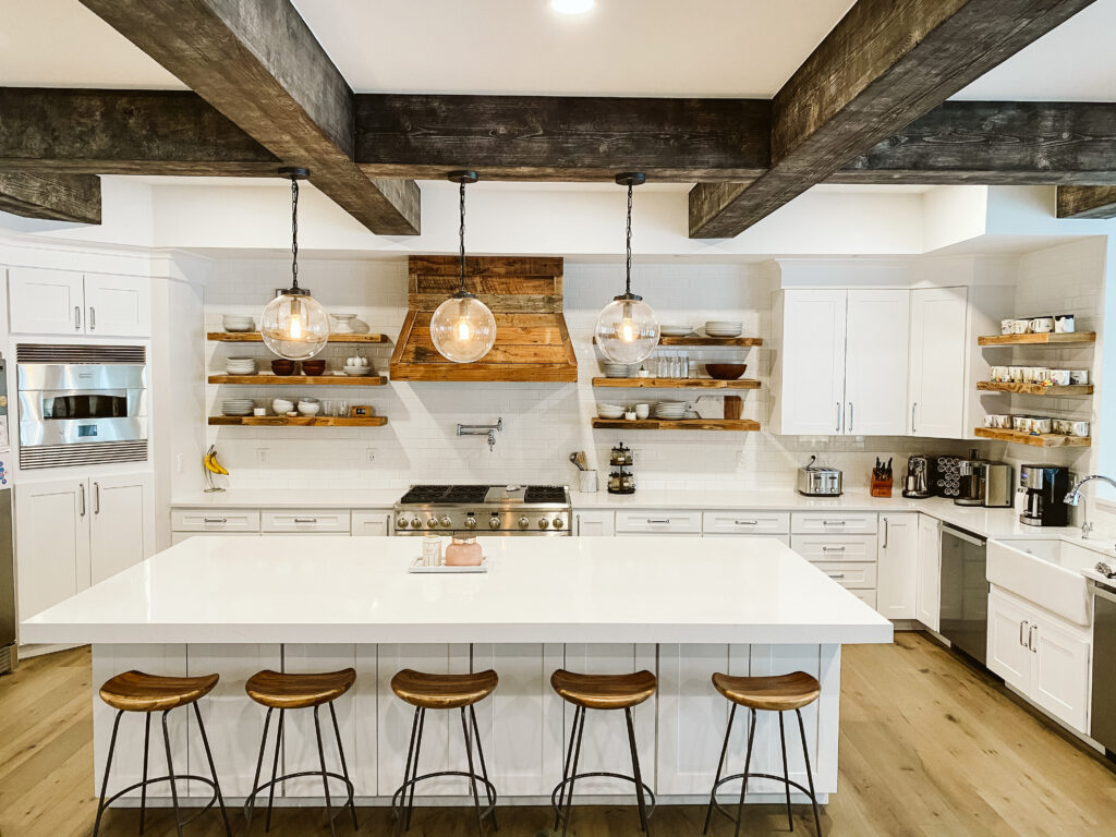 bar stools in kitchen island
